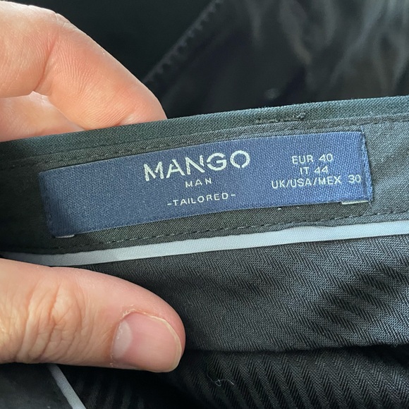 Mango Man - black textured suit - Jacket size 38, with trousers size 30 - Picture 3 of 5